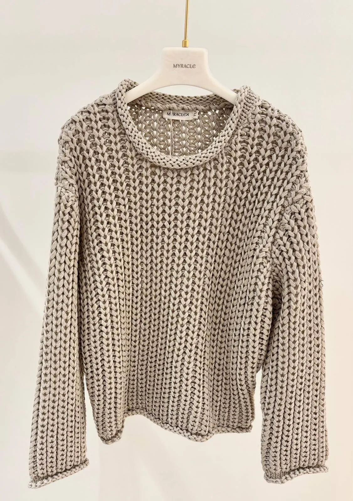 pull-en-maille-epaisse-coupe-oversize-elegant-chic-et-style-boheme_beige_6946b21cd30b.webp
